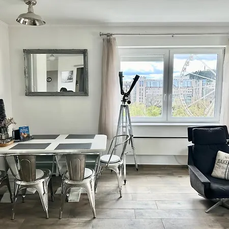 Vista 1-2 Apartment