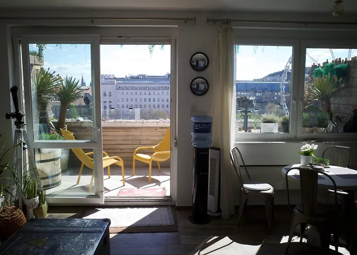 아파트 Vista 1-2 *